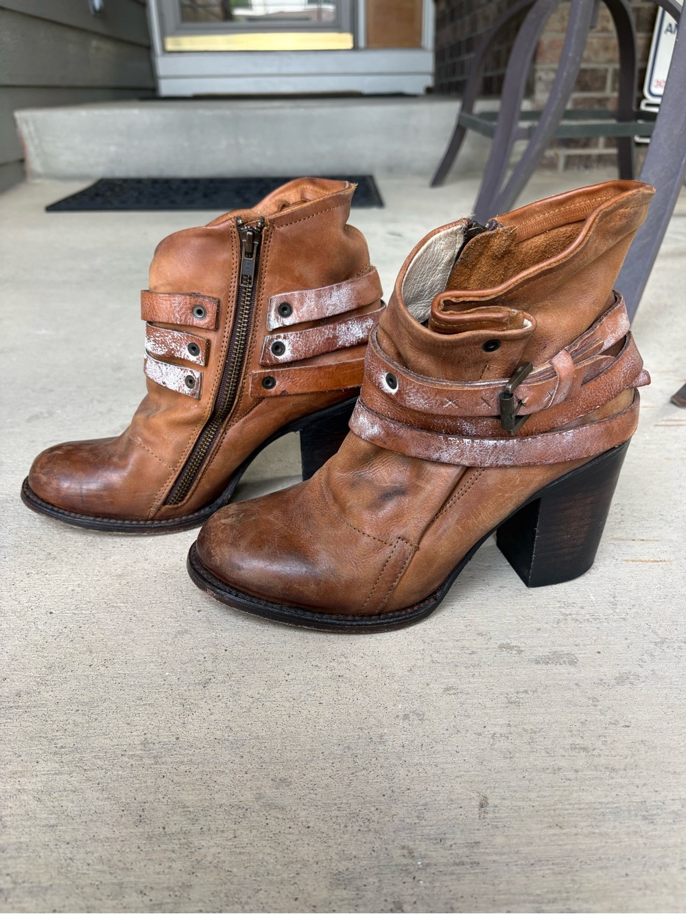 Freebird beautiful, Size 9 Women’s Brown Leather Ankle Boots with Strap Detail